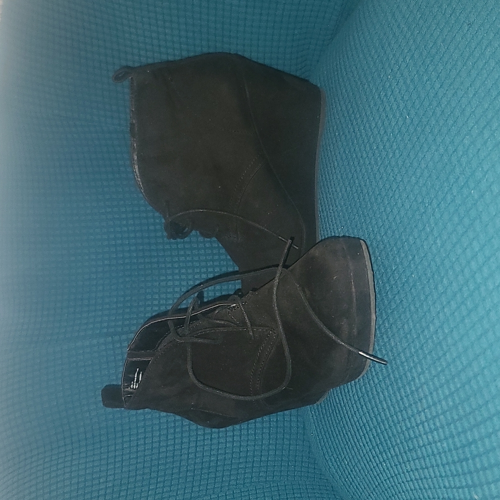 Women's dress boots